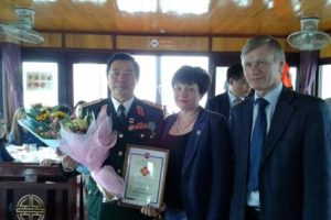 награждение_генерала_Кханя (1) награждение_генерала_Кханя (1)